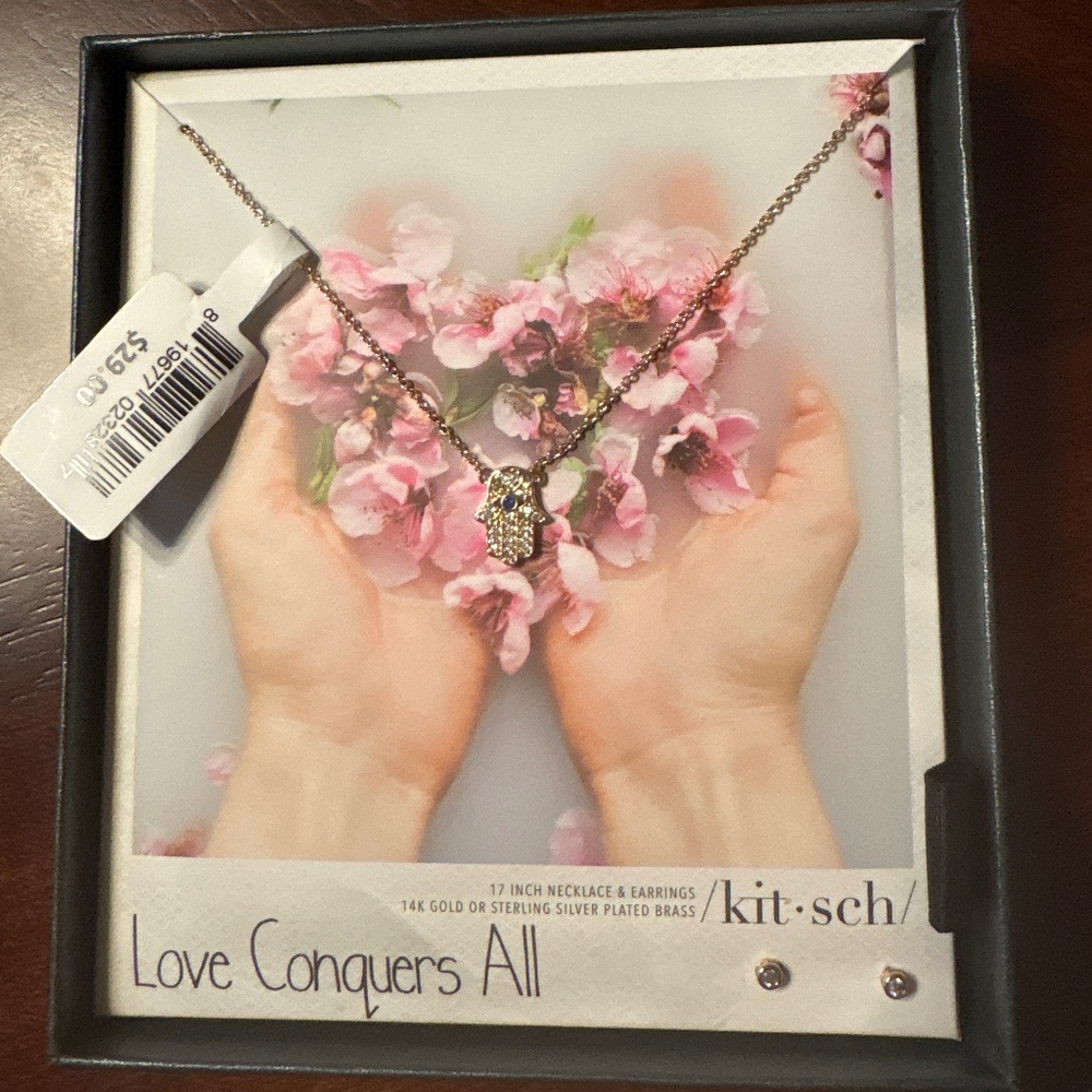 Kitsch “Love Conquers All” 3 pc Set NWT